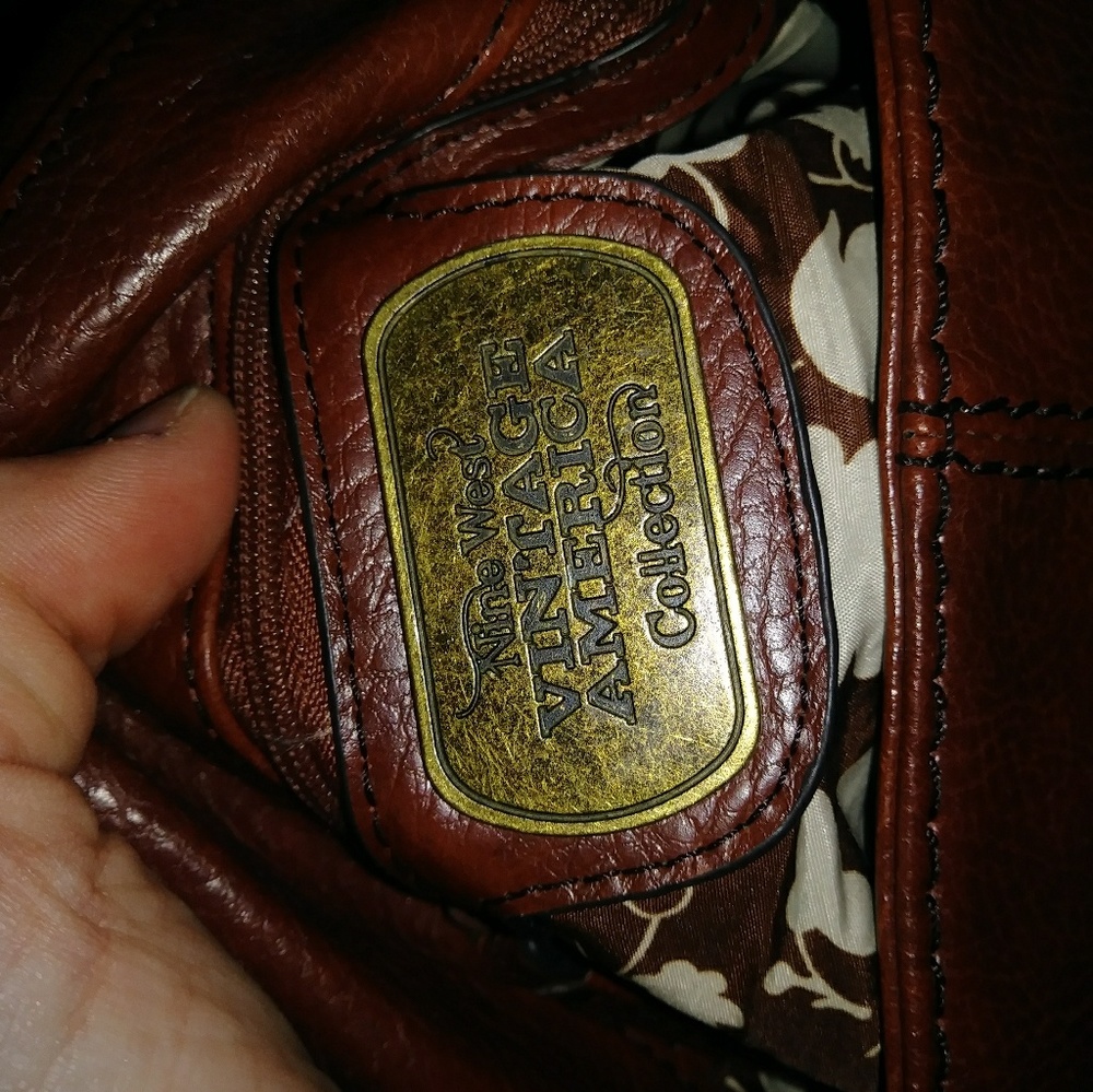 Purse - Picture 3 of 4